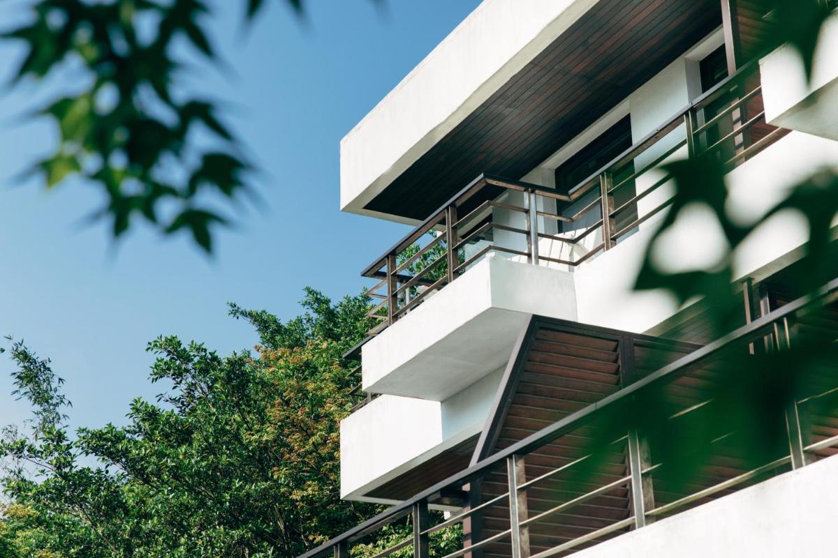 Adagio JinGuaShi - Housity