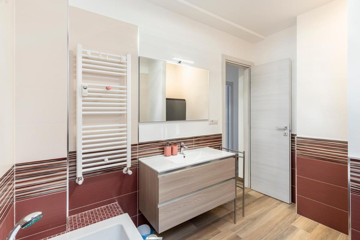Parco degli Acquedotti 3bedr apt - Housity