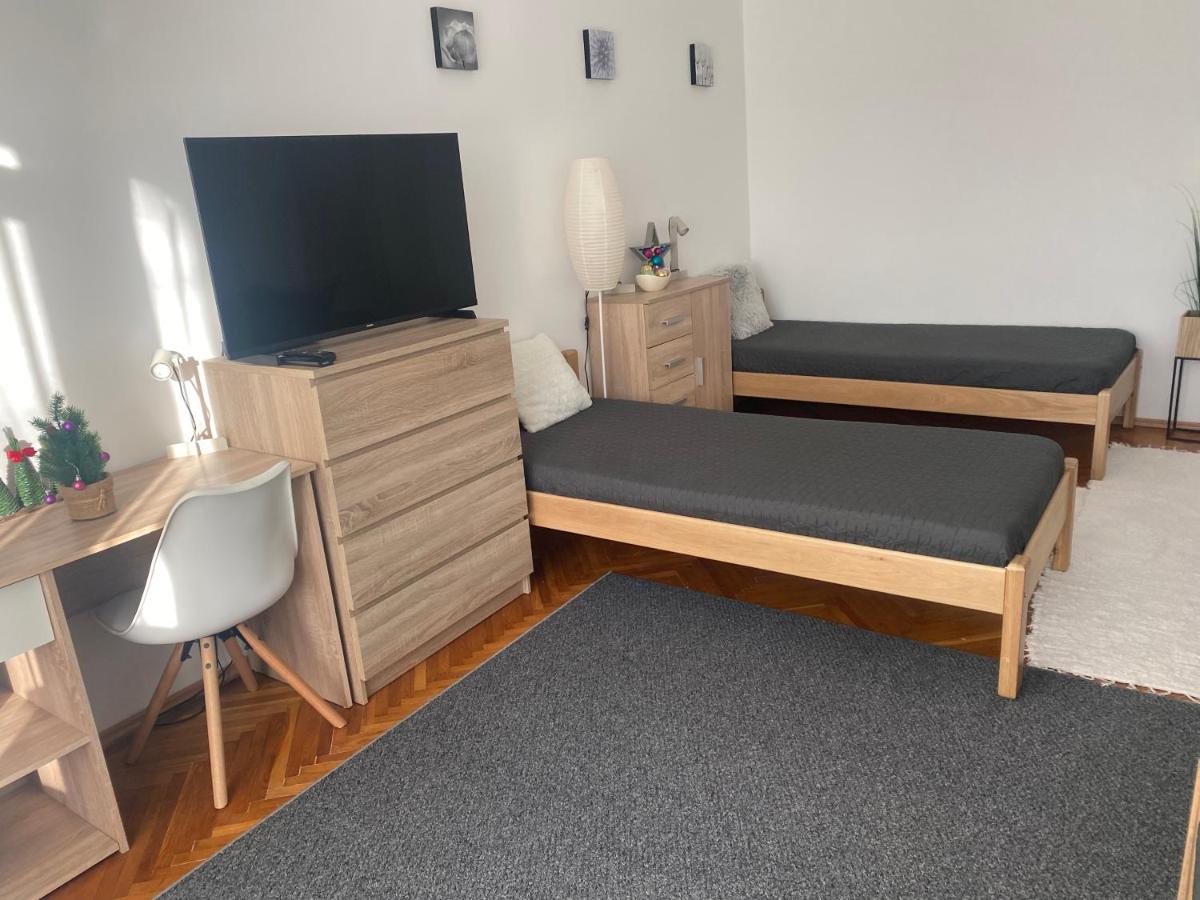 Központi apartman - Housity