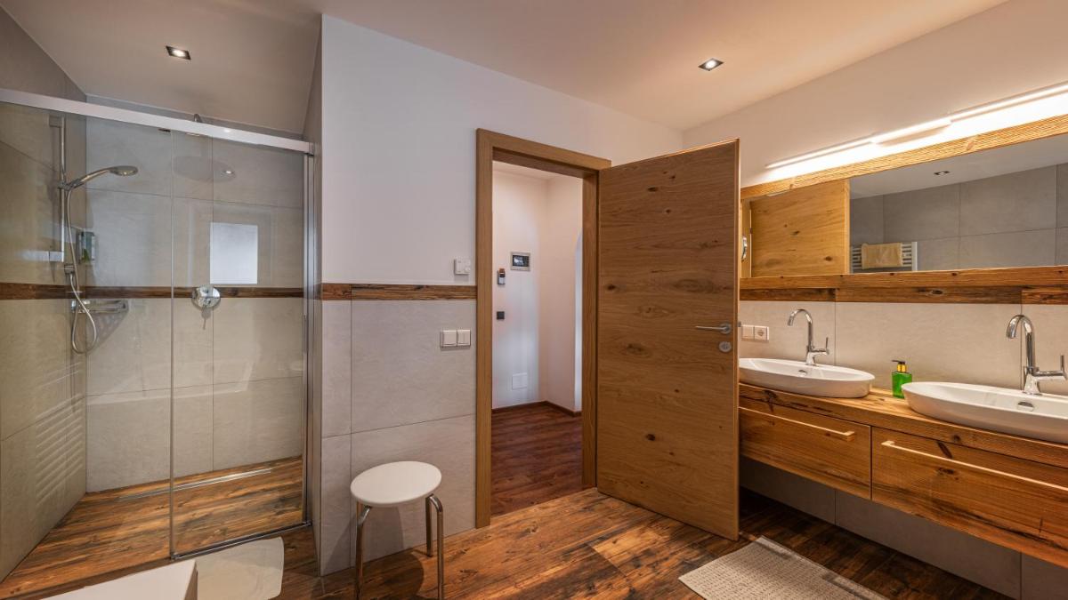 Hotel Interski - Housity