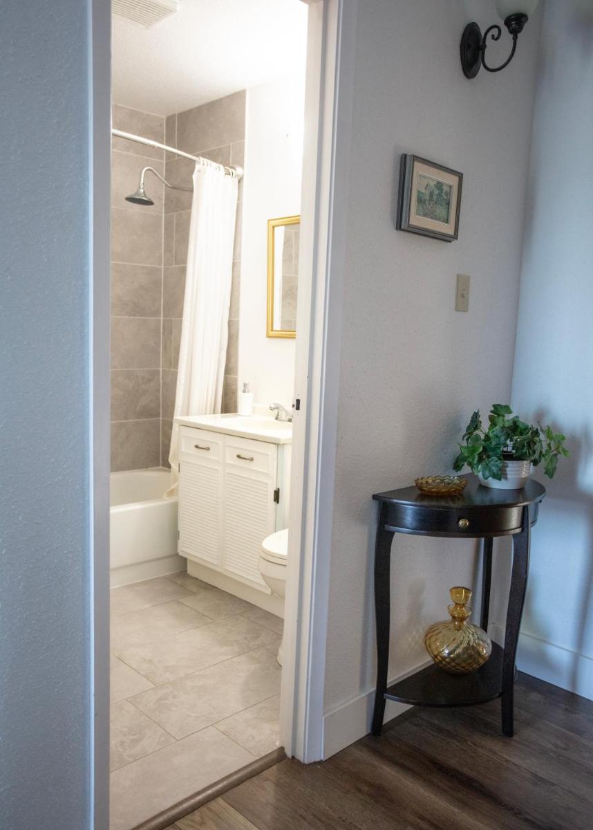 Edelweiss Inn Nova Scotia - Housity