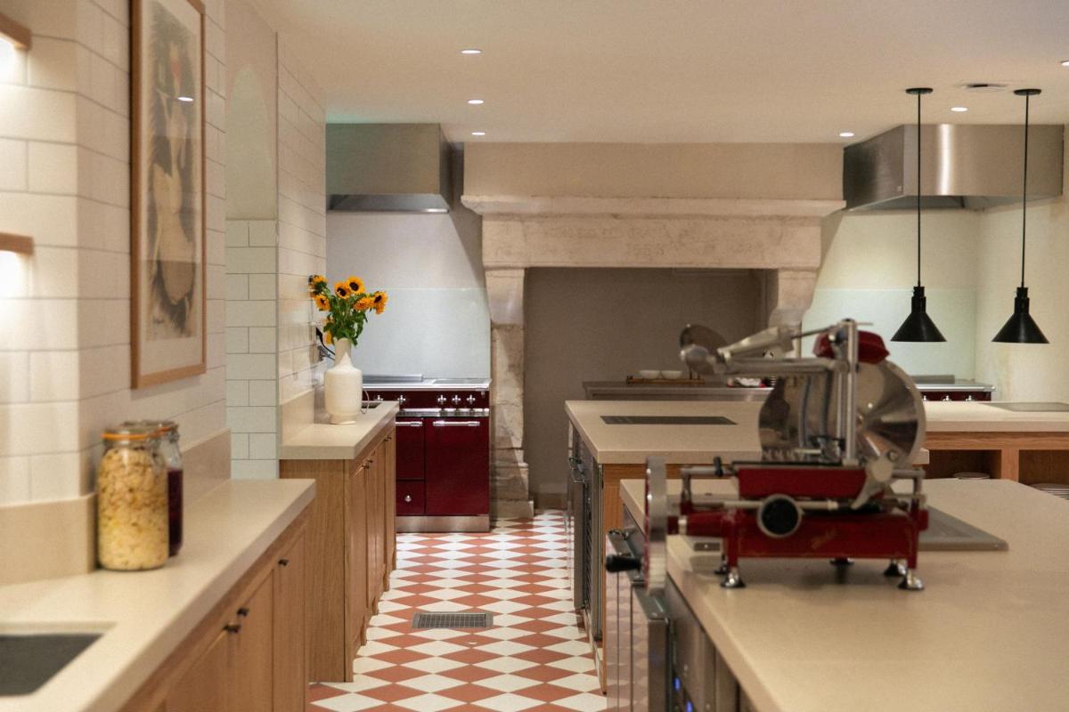 Cuisine ou kitchenette dans l'établissement Bellevigne Bourgogne
