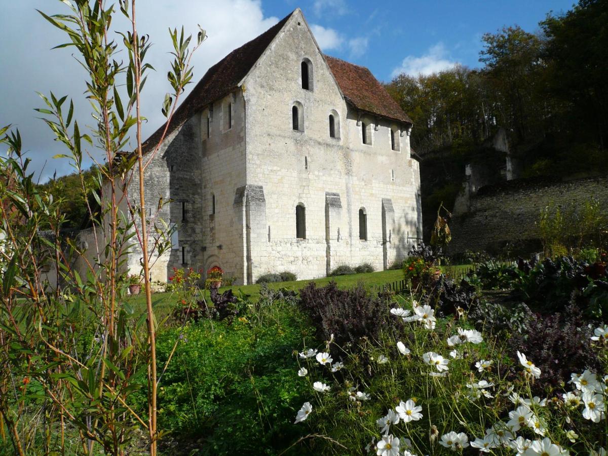 Chateau-monastère de La Corroirie - Housity