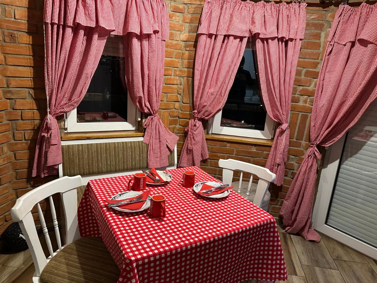 Matanovi Dvori - Housity