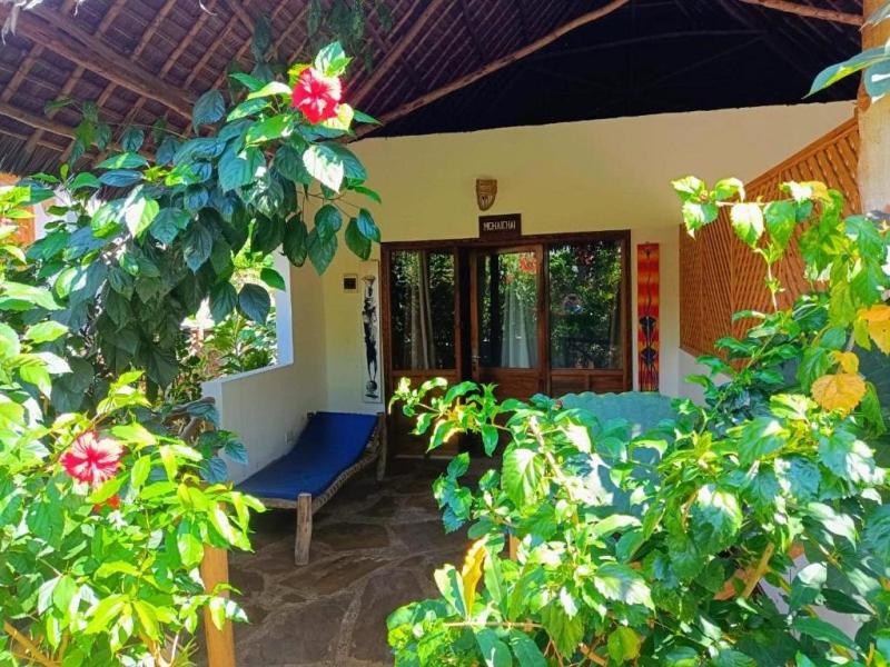 Hapahapa Zanzibar Bungalows - Housity