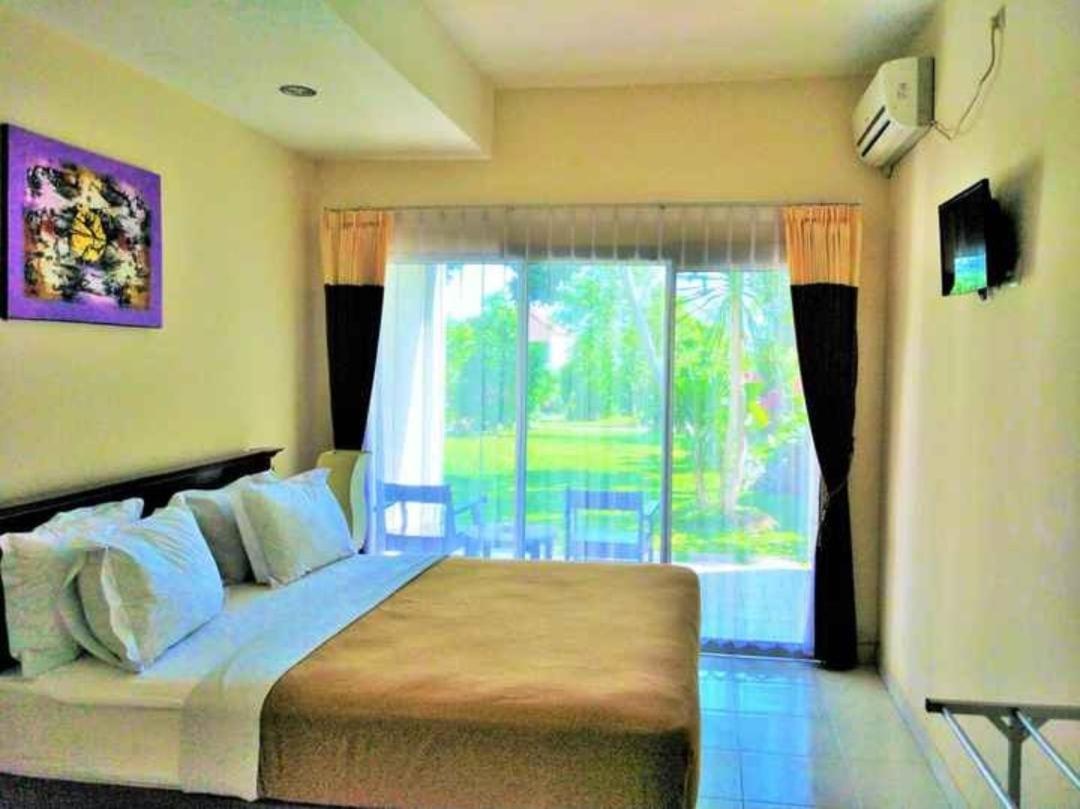 Hotel Minak Jinggo - Housity