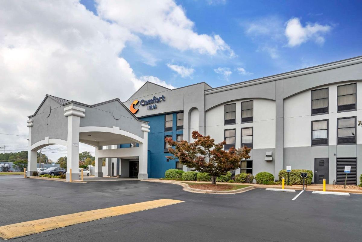 Comfort Inn Opelika - Auburn - Housity