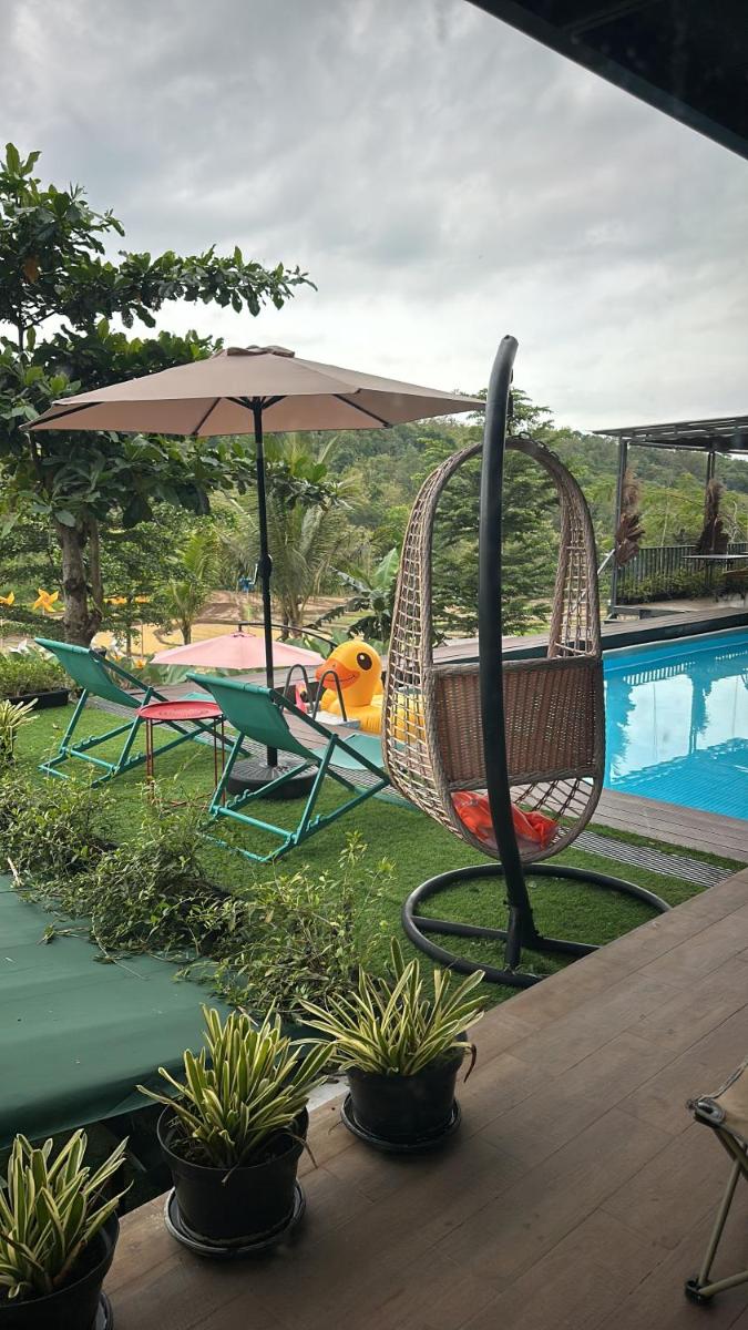 Svarna Padi - Housity