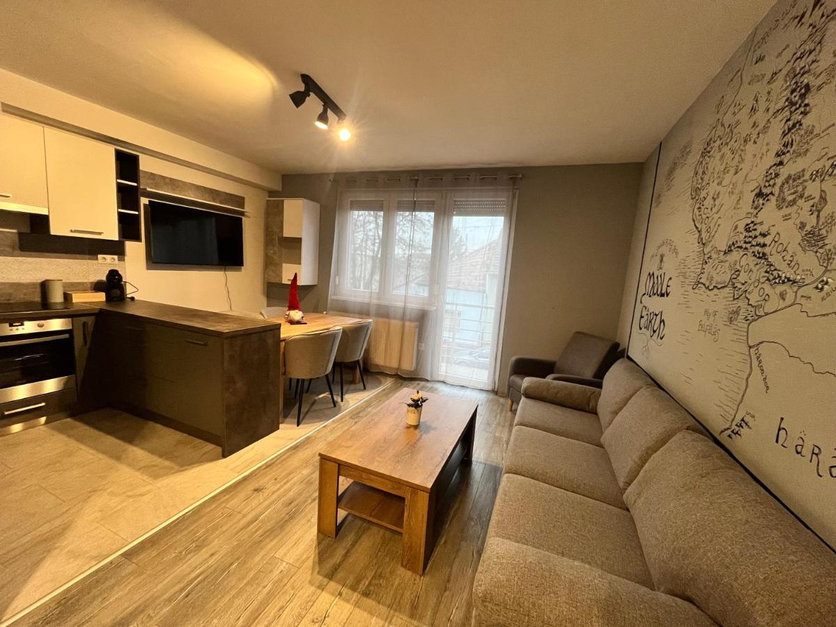 Rédiapartmanok - Housity