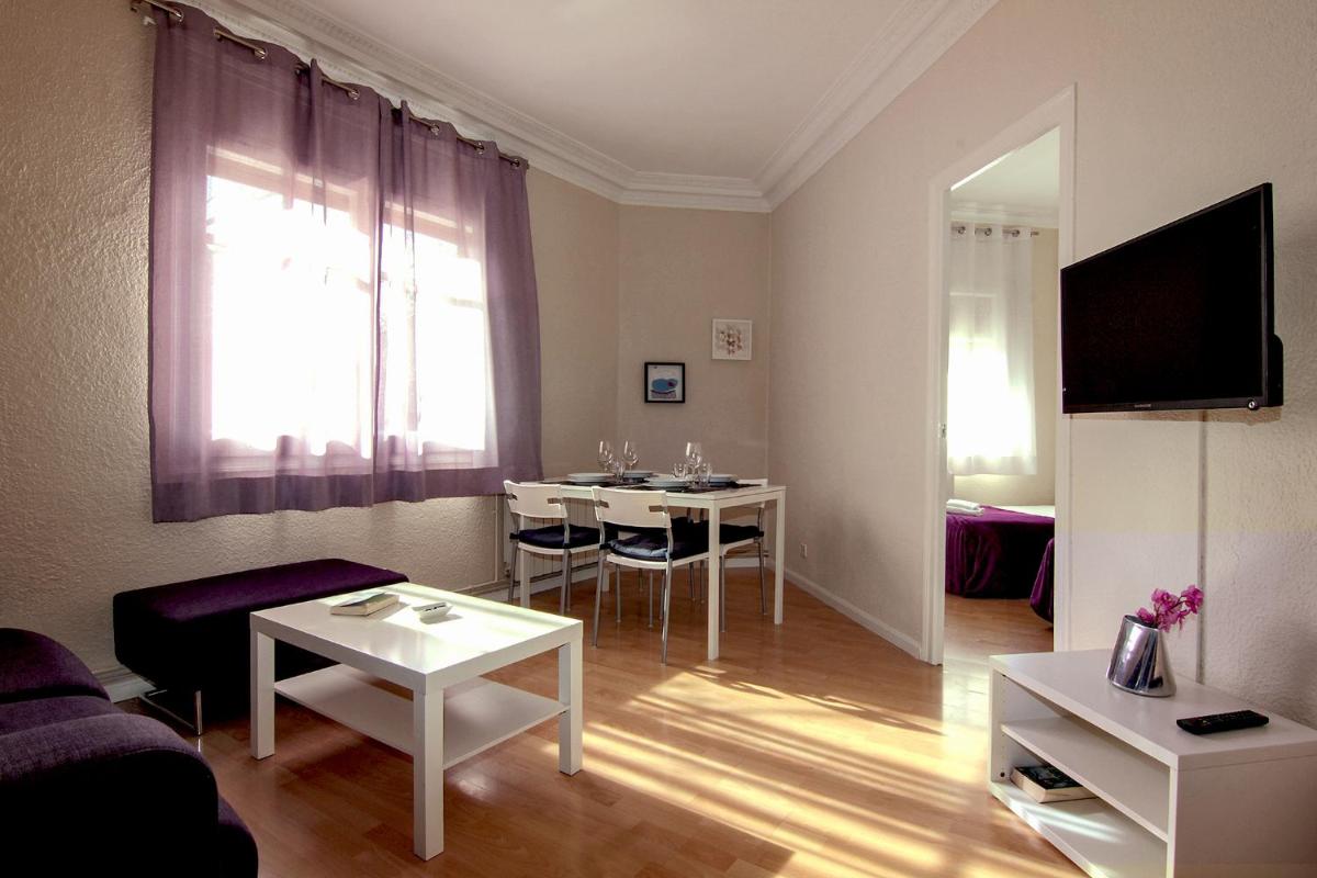 Classbedroom Barcelona Sagrera Apartment - Housity