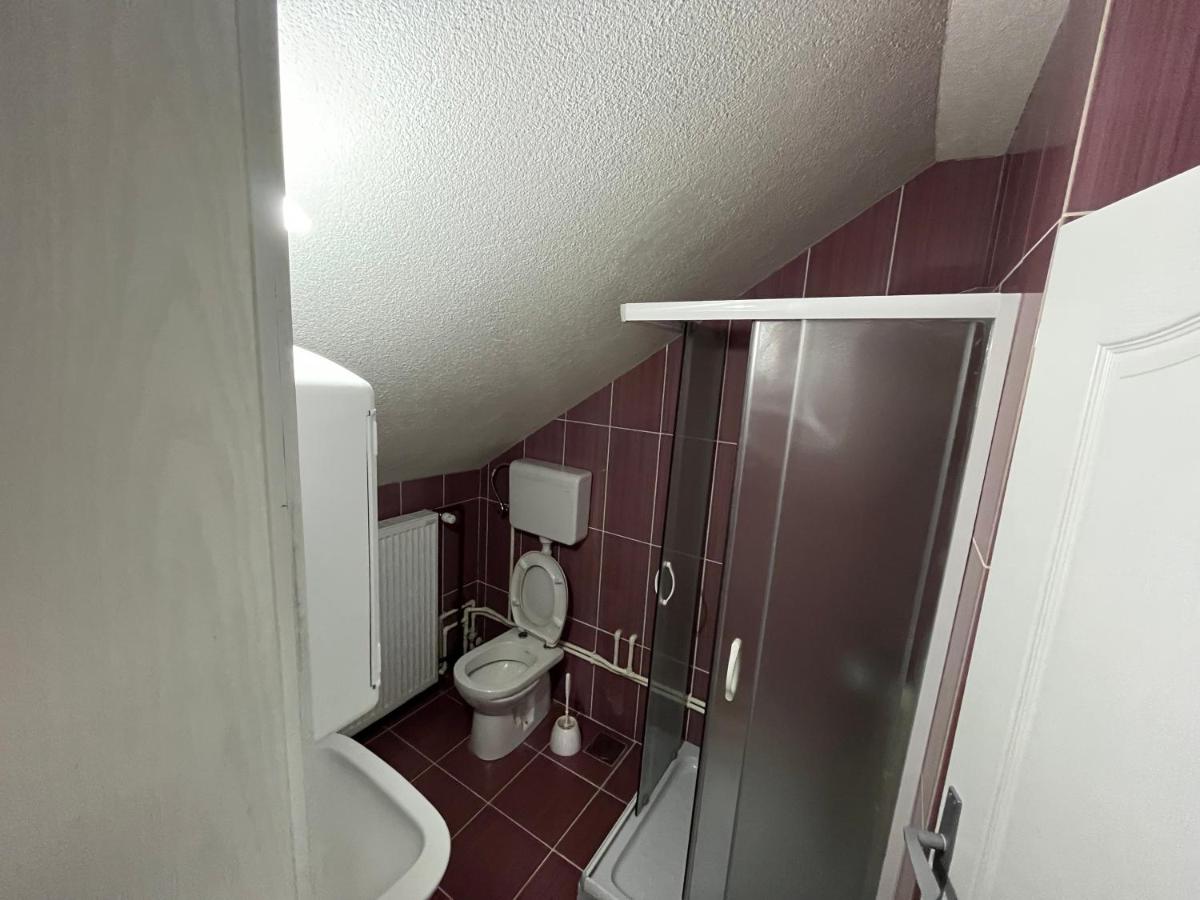 Apartments and Rooms Vicko - Housity