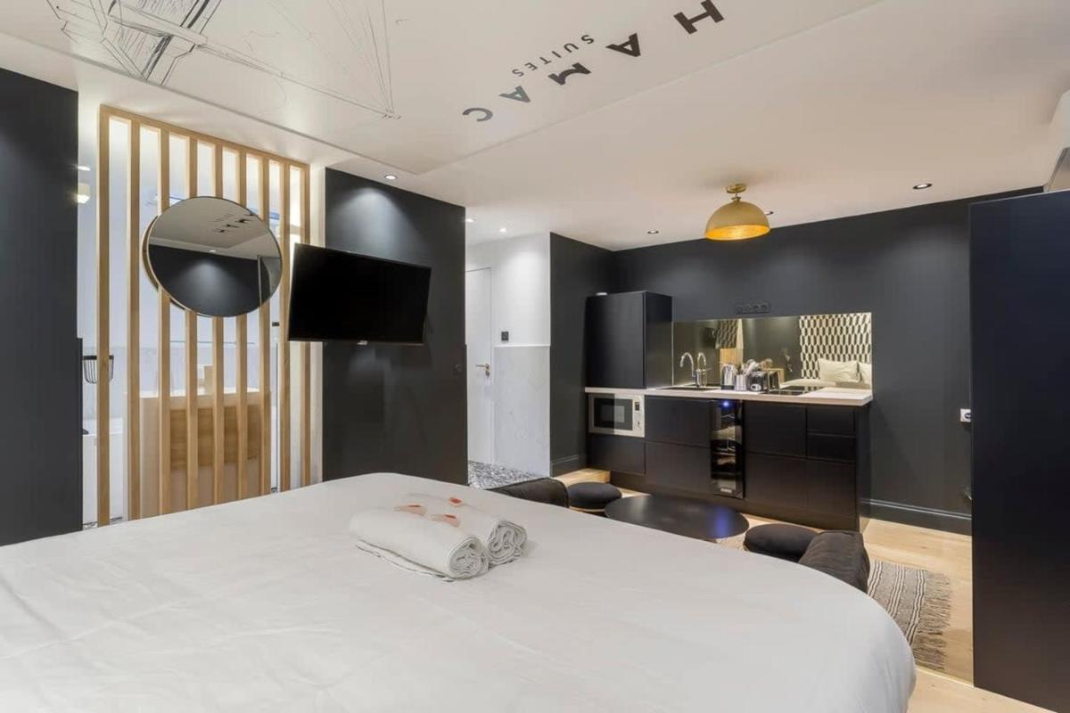 Victor Hugo Romantic suite - Sauna et Balnéo - Housity