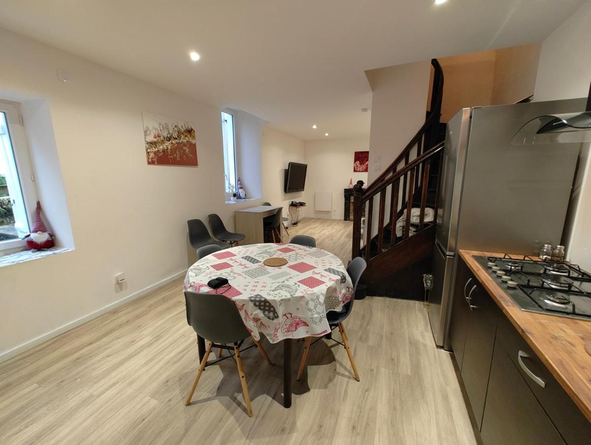 Gîte 10 personnes maison entière - Housity