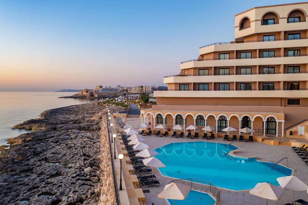 Radisson Blu Resort, Malta St. Julian's - Housity