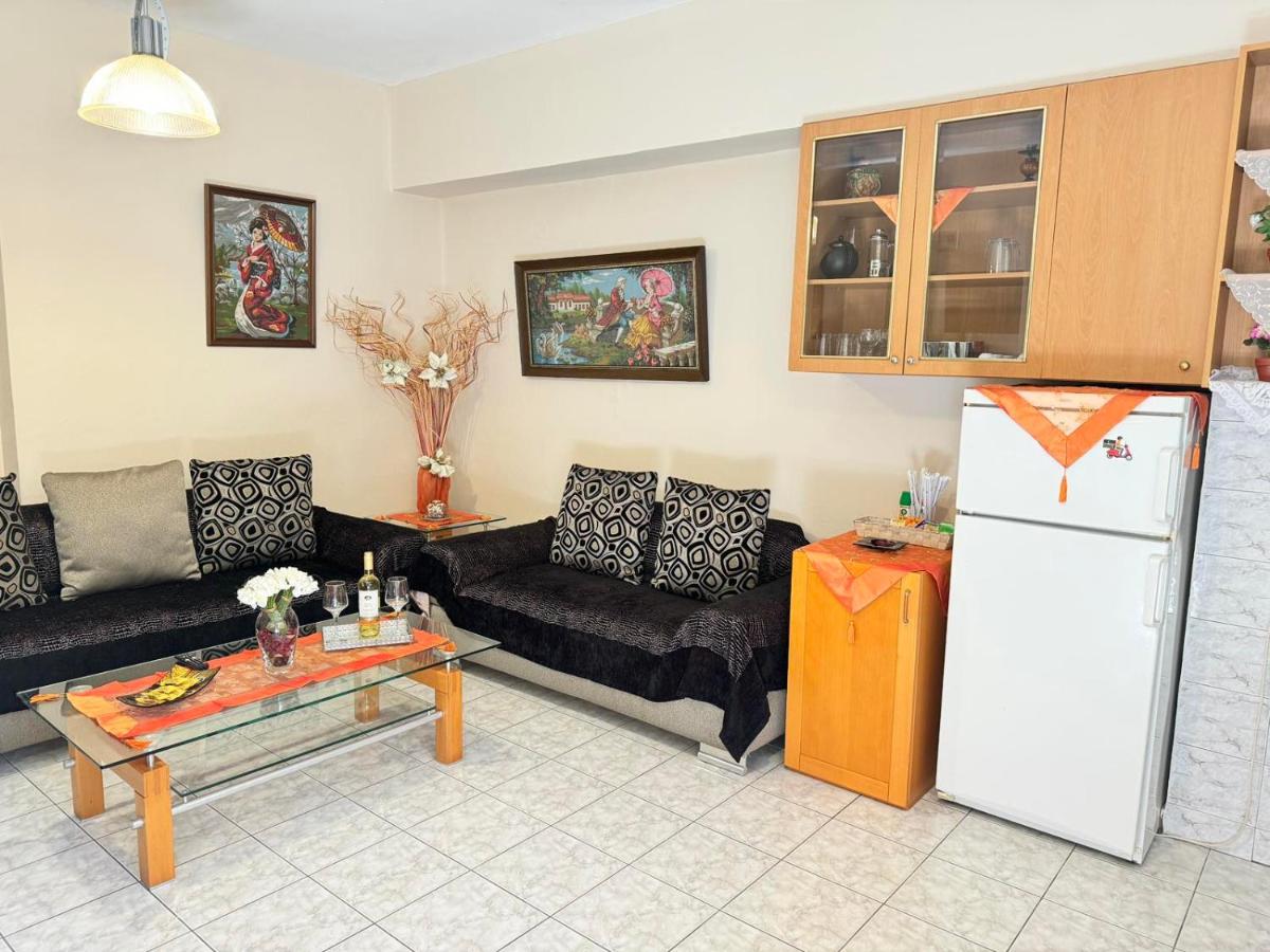 George's & Amalia's appartments 2 - Housity