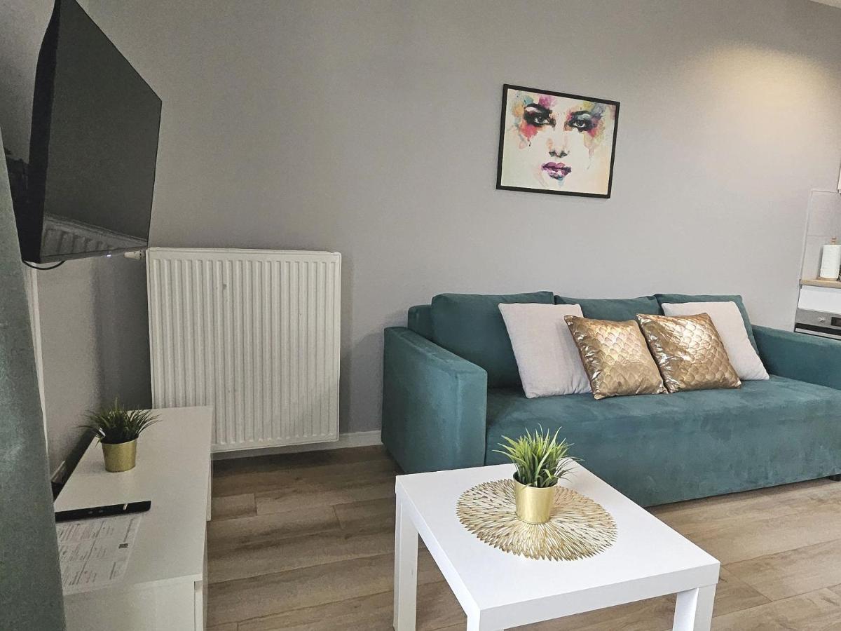 Urban Jungle - Space Apartment - Housity