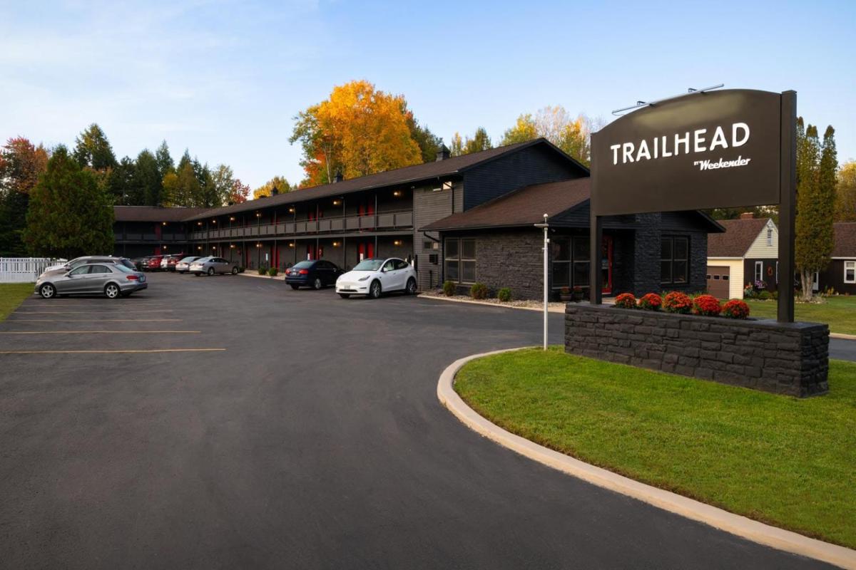 Trailhead by Weekender - Housity