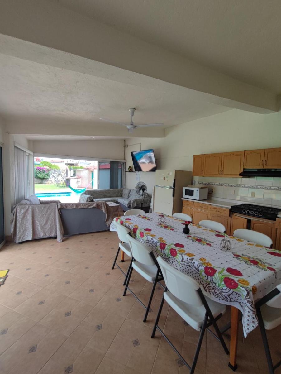 Bungalow Lomas de Cocoyoc - Housity
