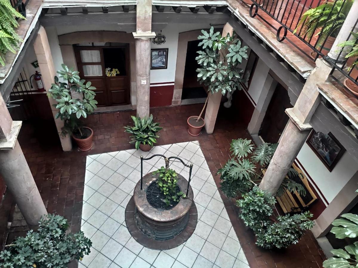 Hotel Reyna Soledad - Housity