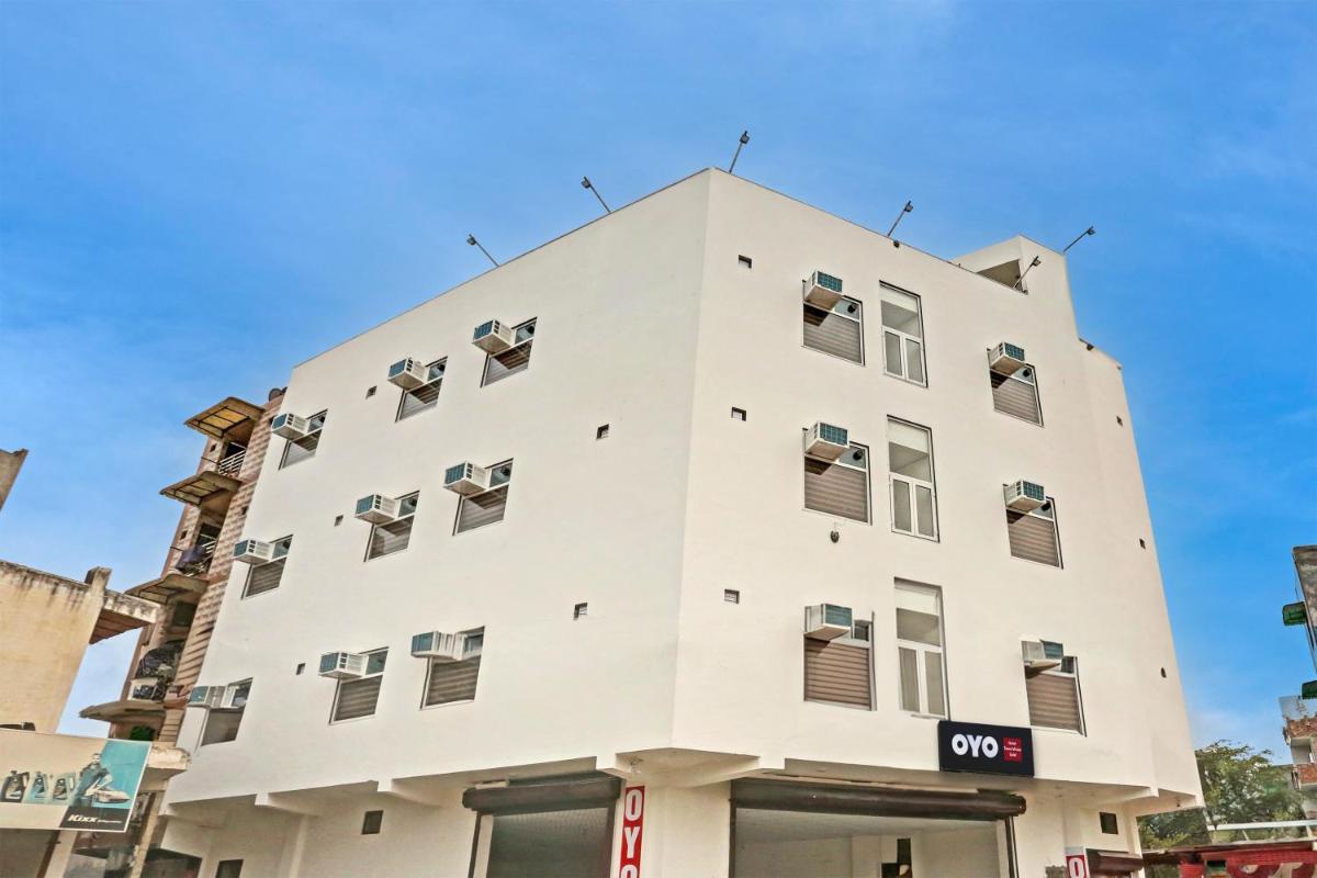Hotel O Town House Gold - Housity
