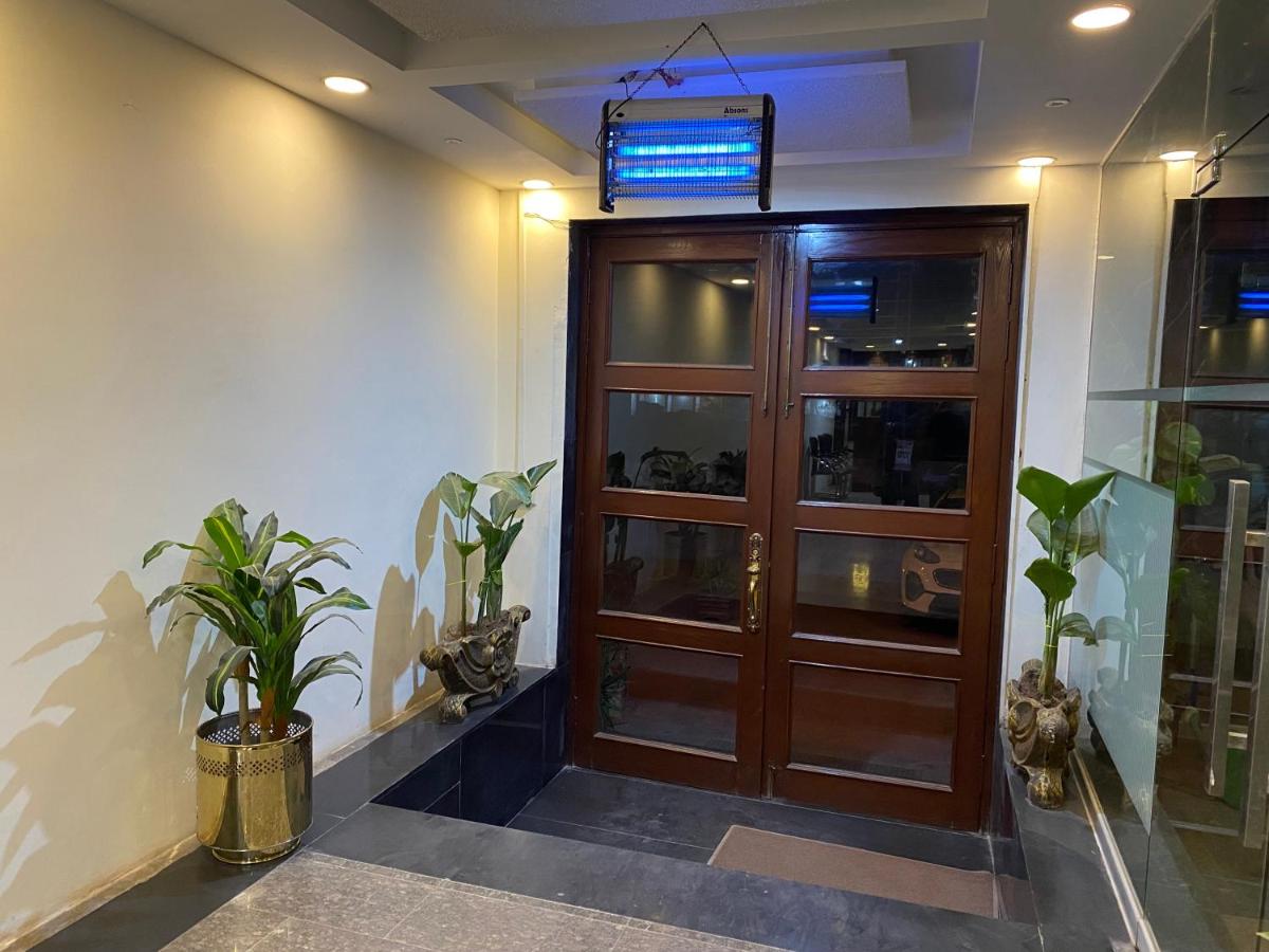 Hotel Milton - Housity
