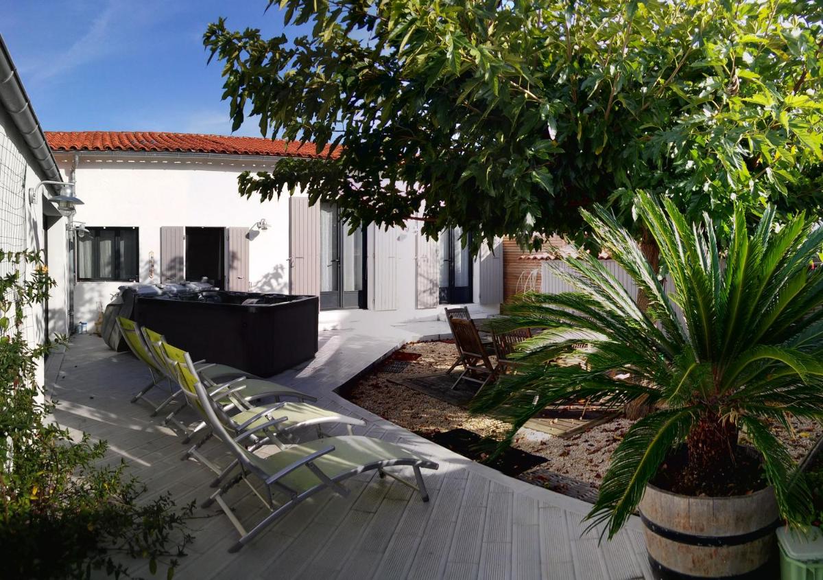 Les Fontaines - Housity