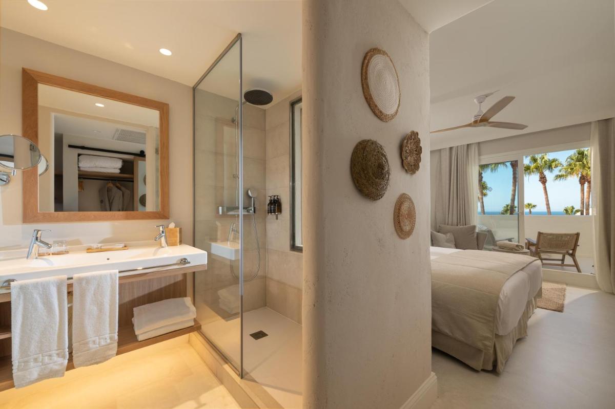 Un baño de DAIA Slow Beach Hotel Conil - Adults Only Recommended