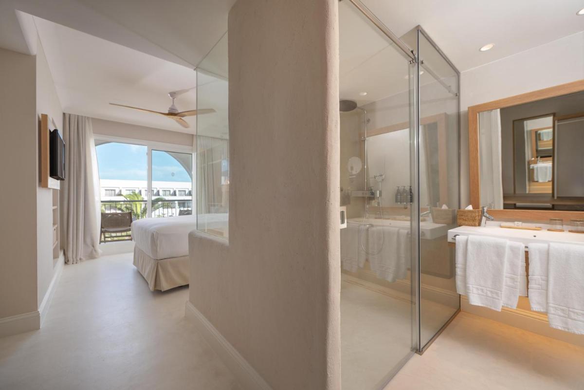 Cama o camas de una habitación en DAIA Slow Beach Hotel Conil - Adults Only Recommended