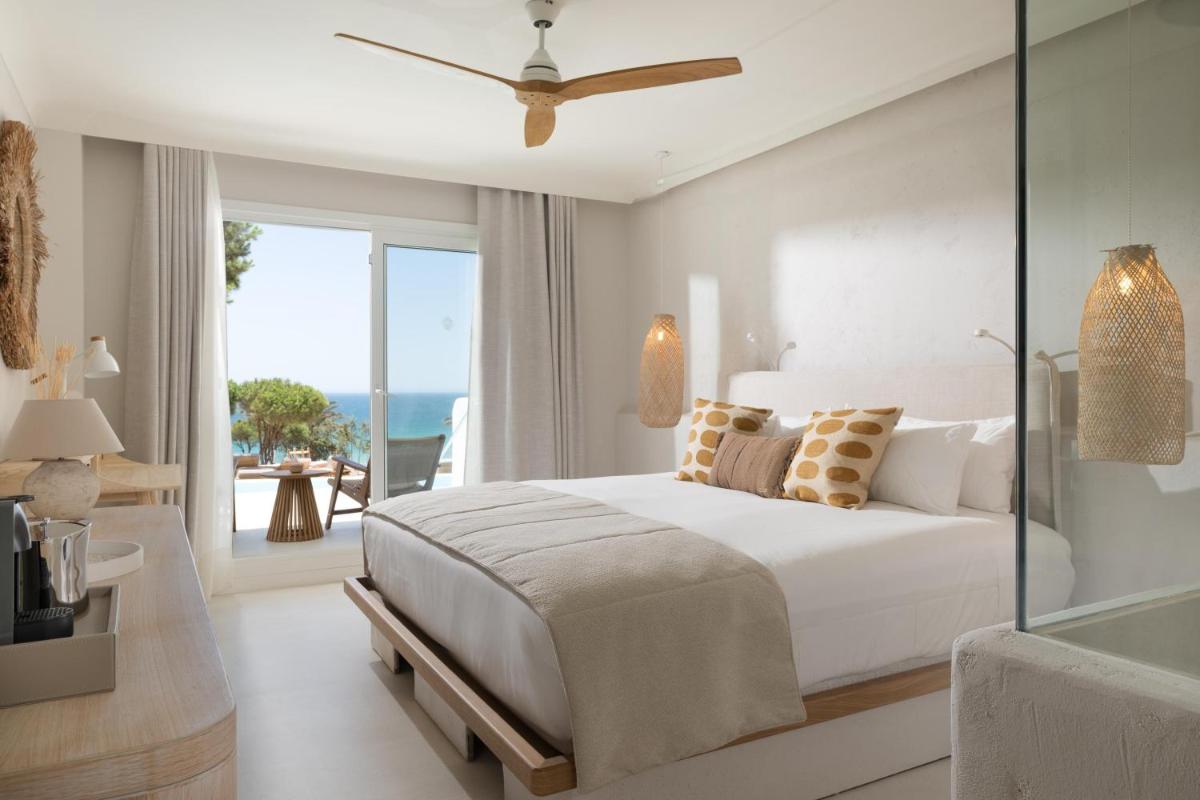 Cama o camas de una habitación en DAIA Slow Beach Hotel Conil - Adults Only Recommended