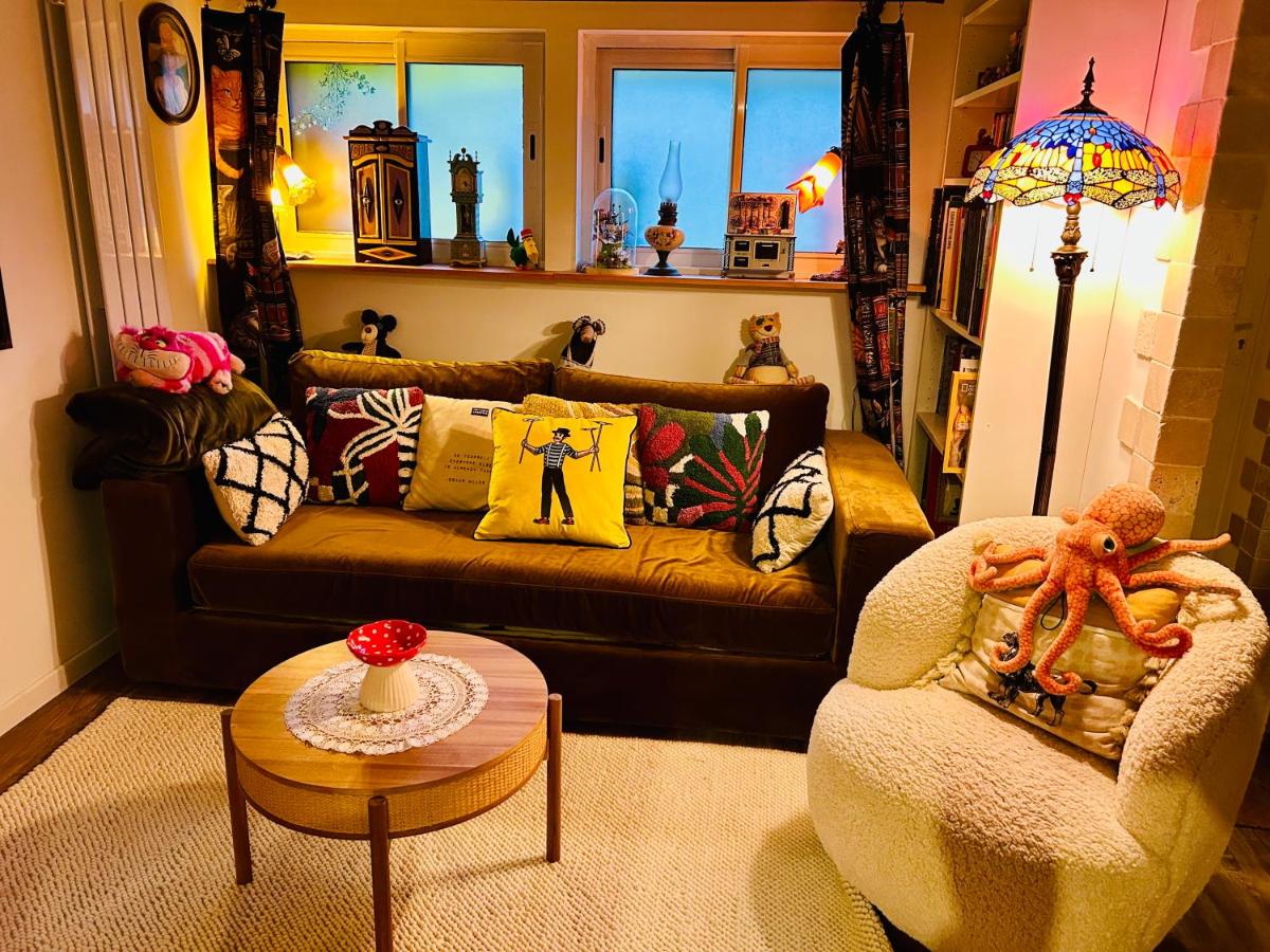 Wonderland21 - Housity