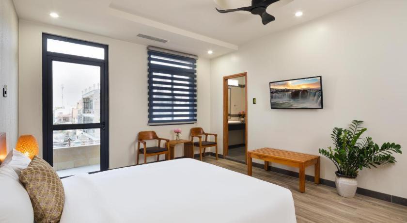 Lara Hotel - Housity