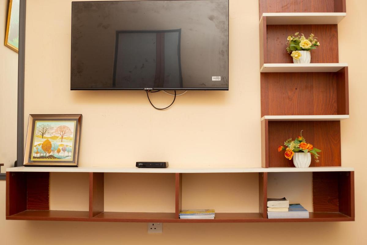 High Level Apartment - Housity