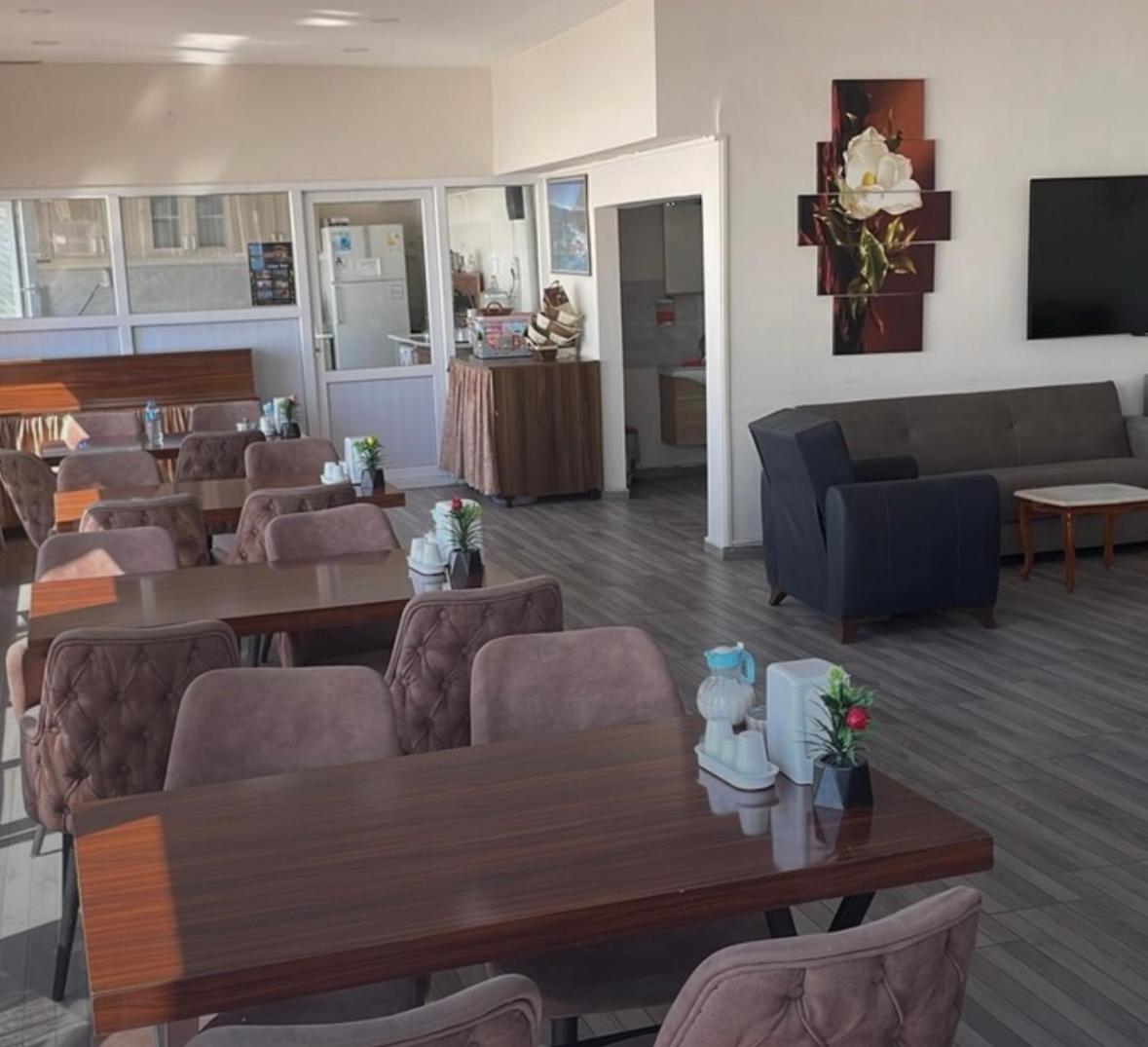 Şehrivan Hotel - Housity