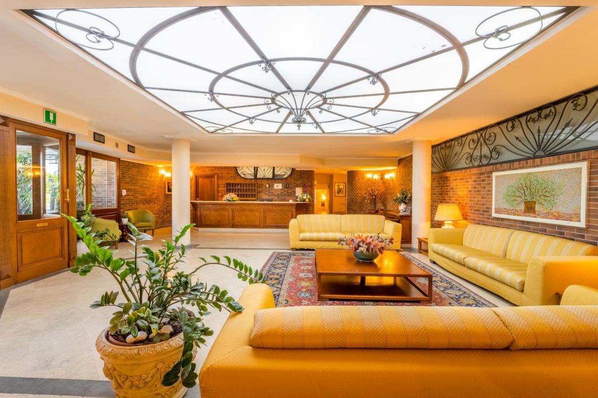 Altea Suites - Housity