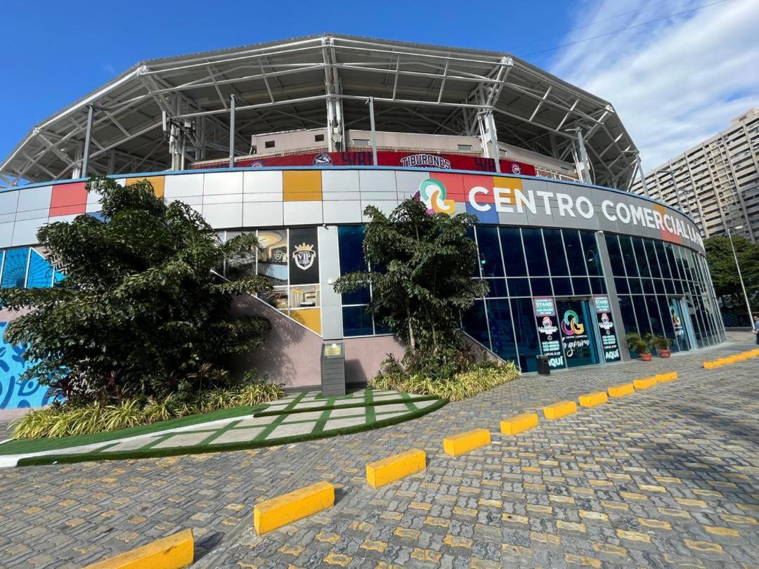 Hotel Vip La Guaira - Housity