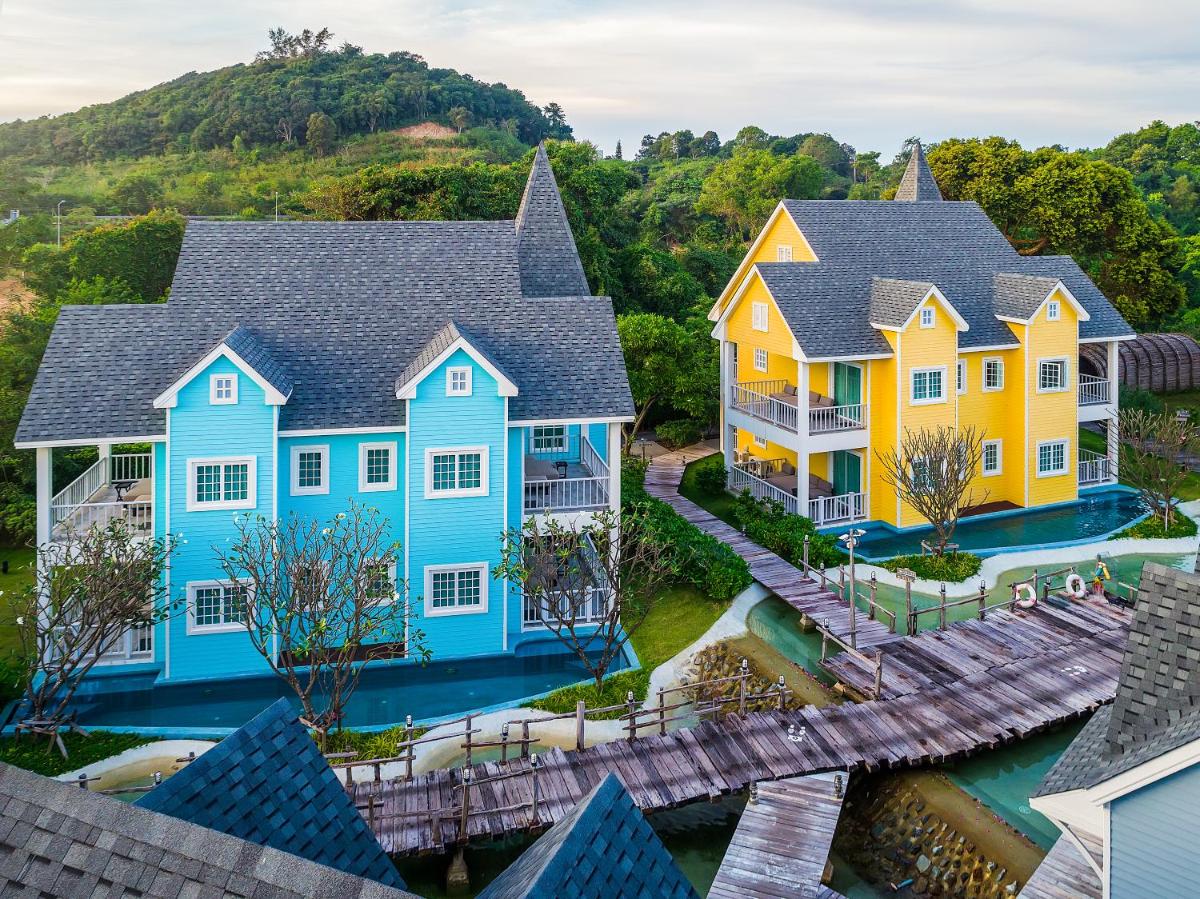 Peggy's Cove Resort - Housity