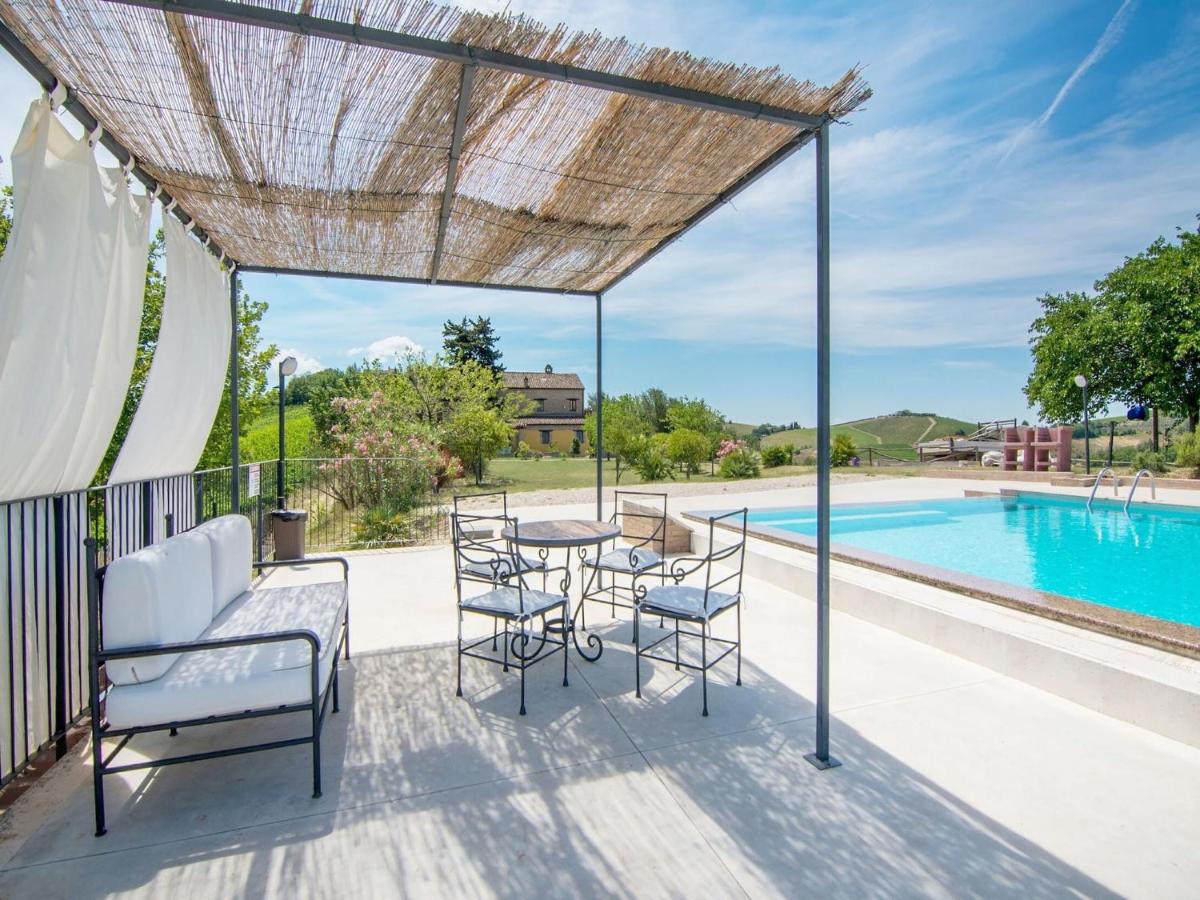 Apartment in Grottammare with Jacuzzi & Garden - Housity