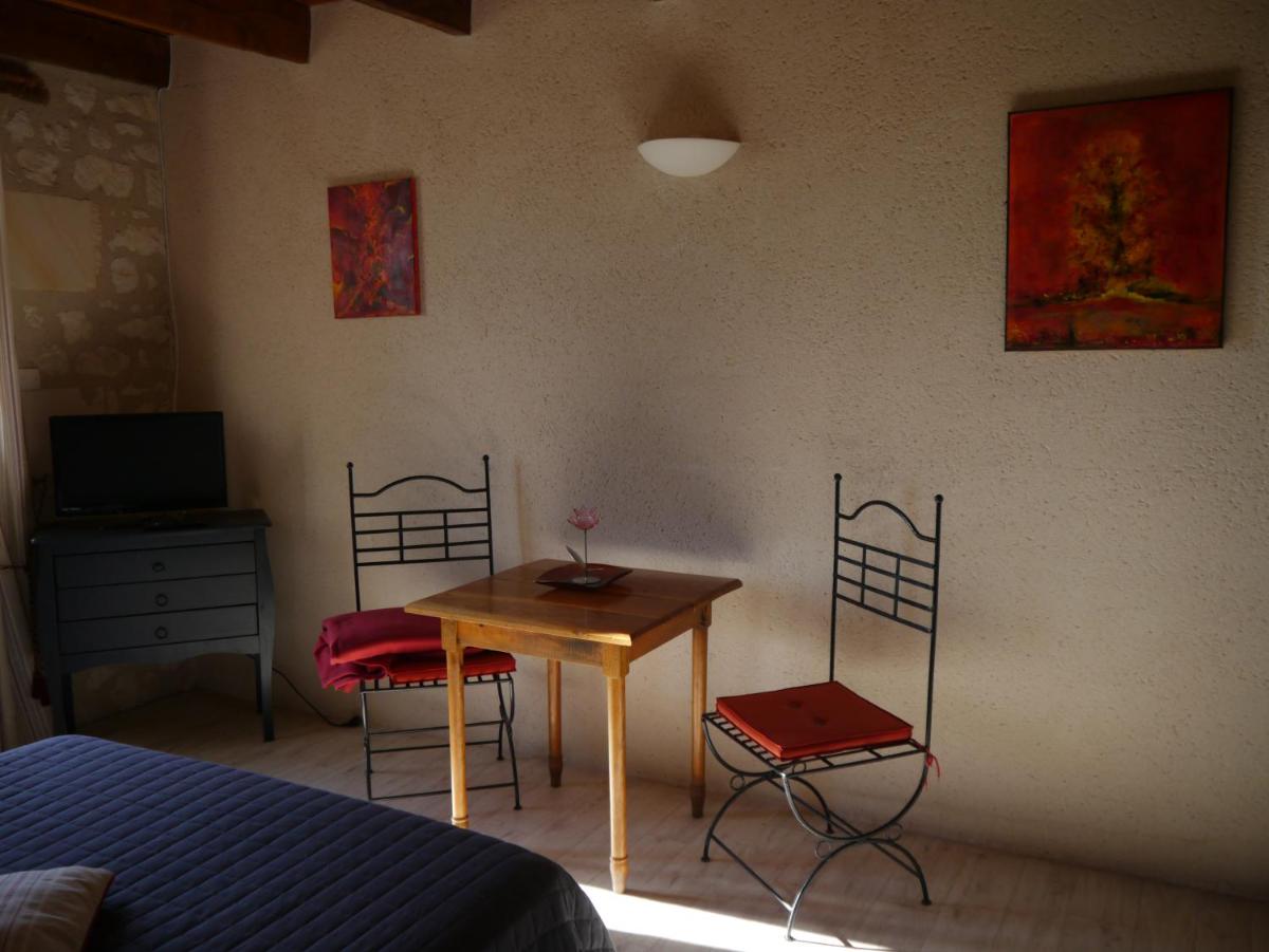 Logis Auberge de Crissay - Housity