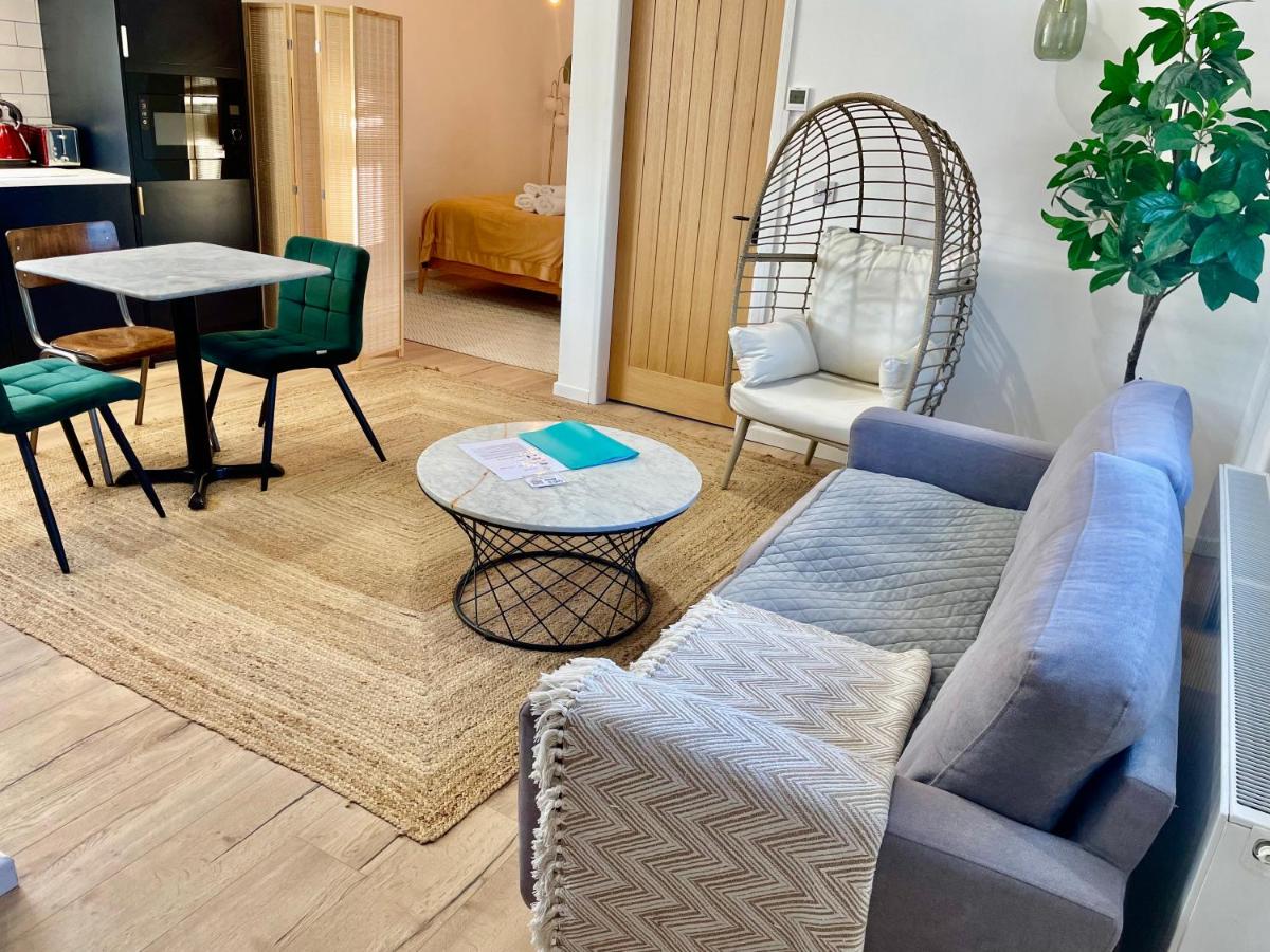 The Dance School - 1 and 2 Bedroom Apartments in the Heart of Chesterfield - Housity