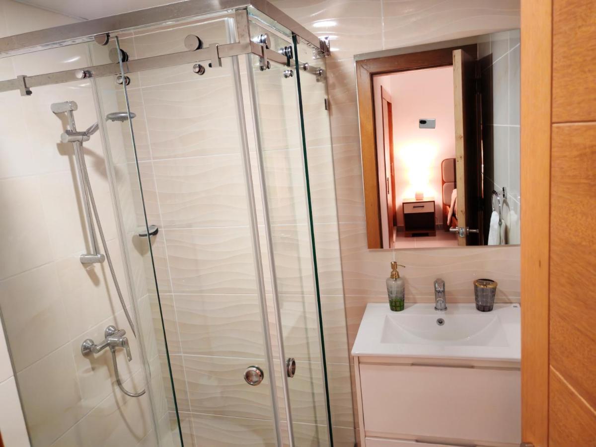 Style and Confort Apart Villa Palmera - Housity
