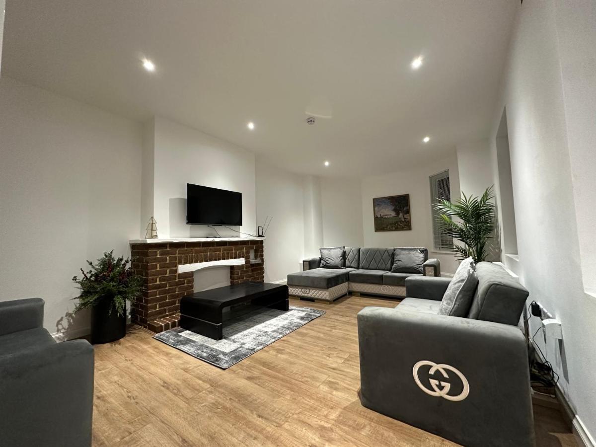 Farm House - Housity