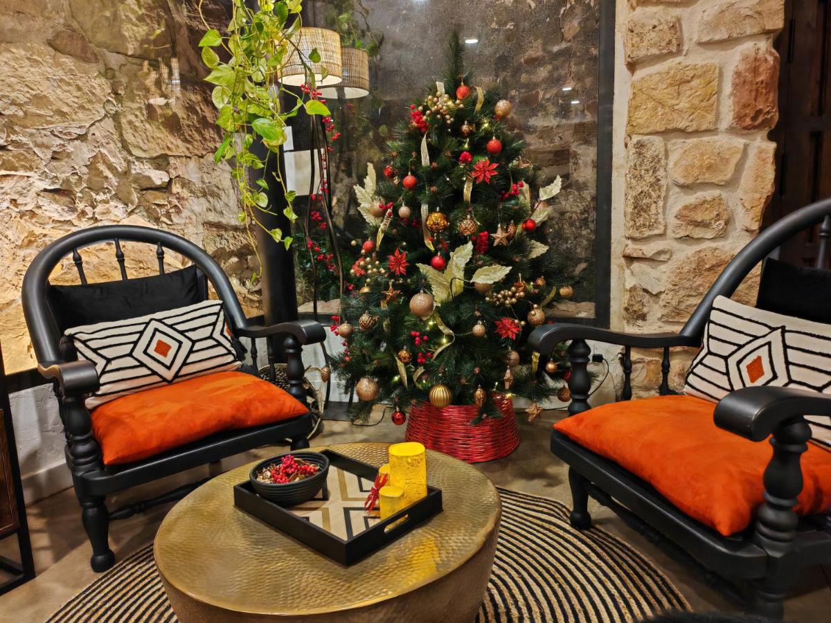 DUO SOMNIA, suites con jacuzzi y chimenea, only adults - Housity