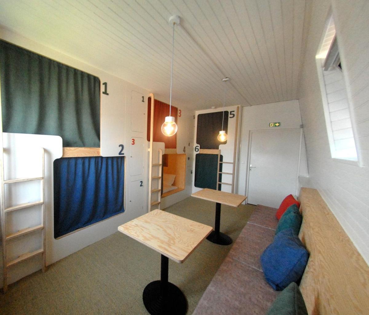 Hotel Restaurant Les Tourelles - Housity