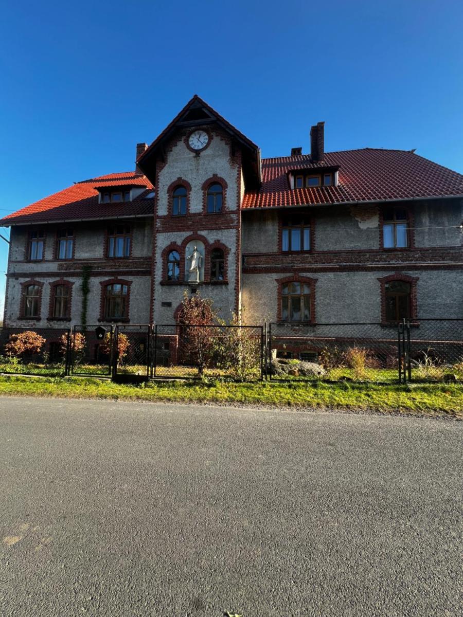 Willa Pod Zegarem - Housity