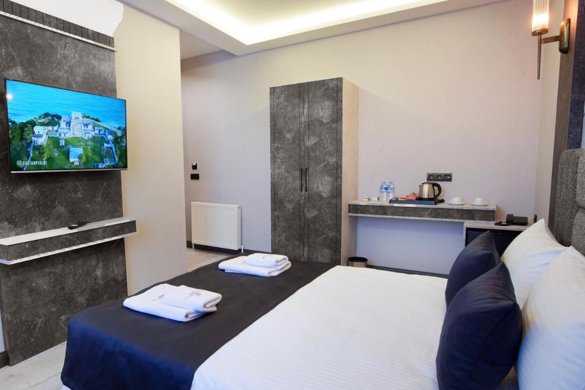 Comfort Point Two Hotel - Housity