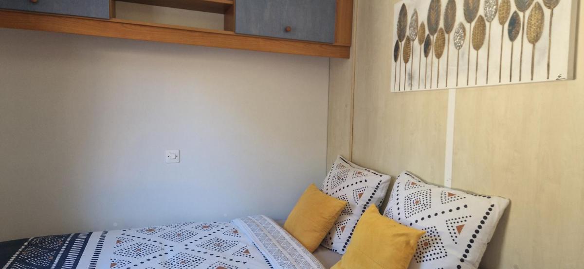 Chez Ando - Housity
