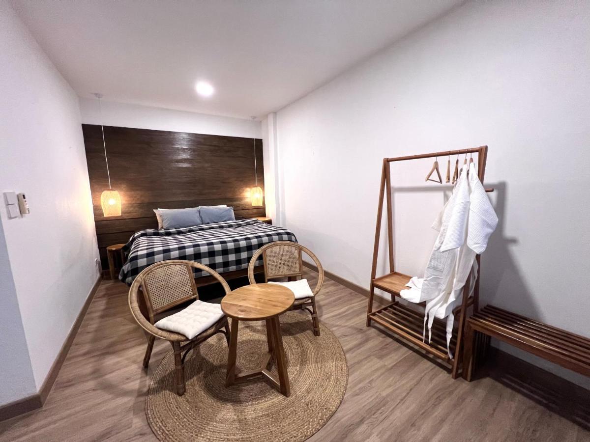 Veni Vana Valley - Housity