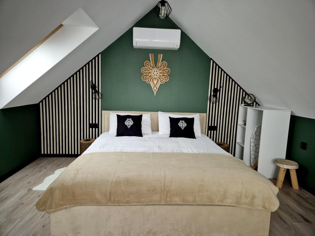 COSY CABINS - las, jezioro, góry, Velo Czorsztyn, prywatna sauna, jacuzzi bez limitu - Housity