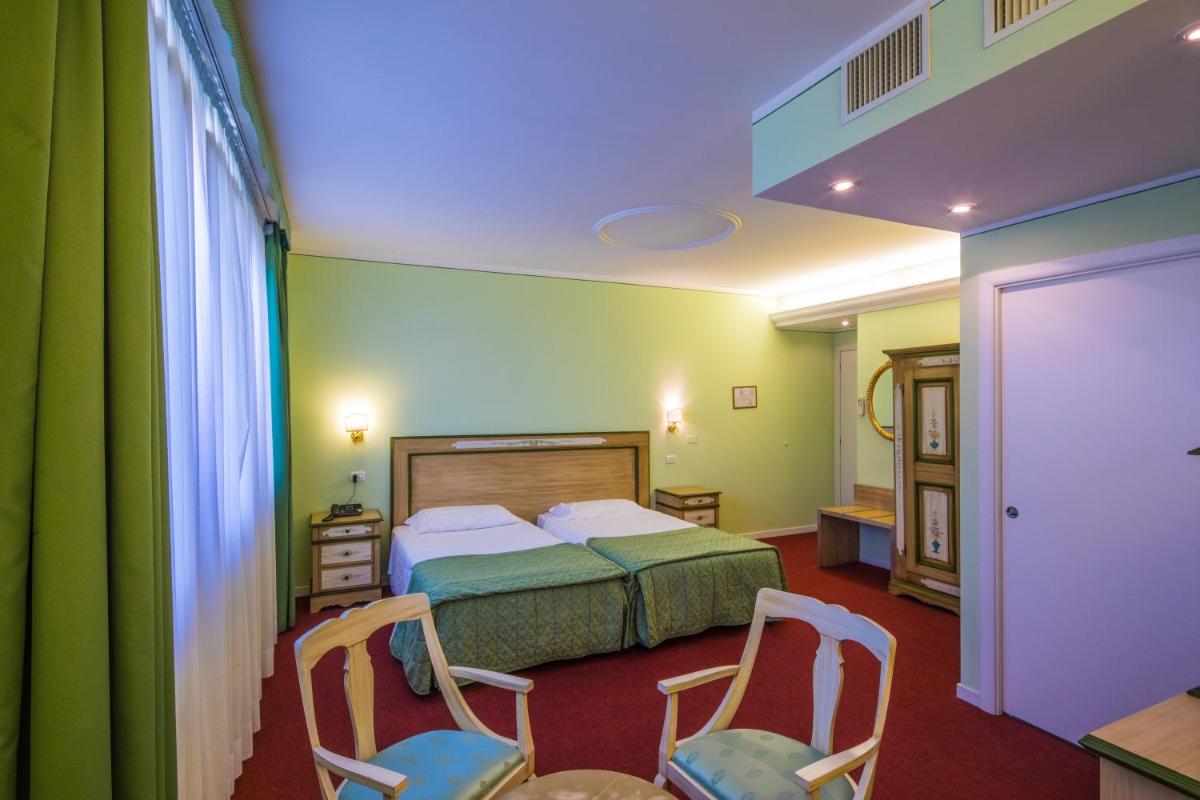 Hotel Ristorante Continental - Housity