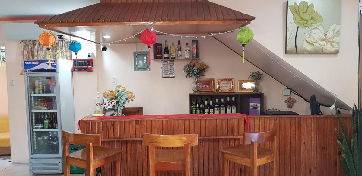 Queenslander Hotel and Restaurant - Housity